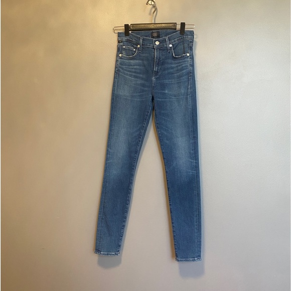 Citizen of Humanity, Rocket Mid-rise Women's Jeans. - Picture 3 of 9